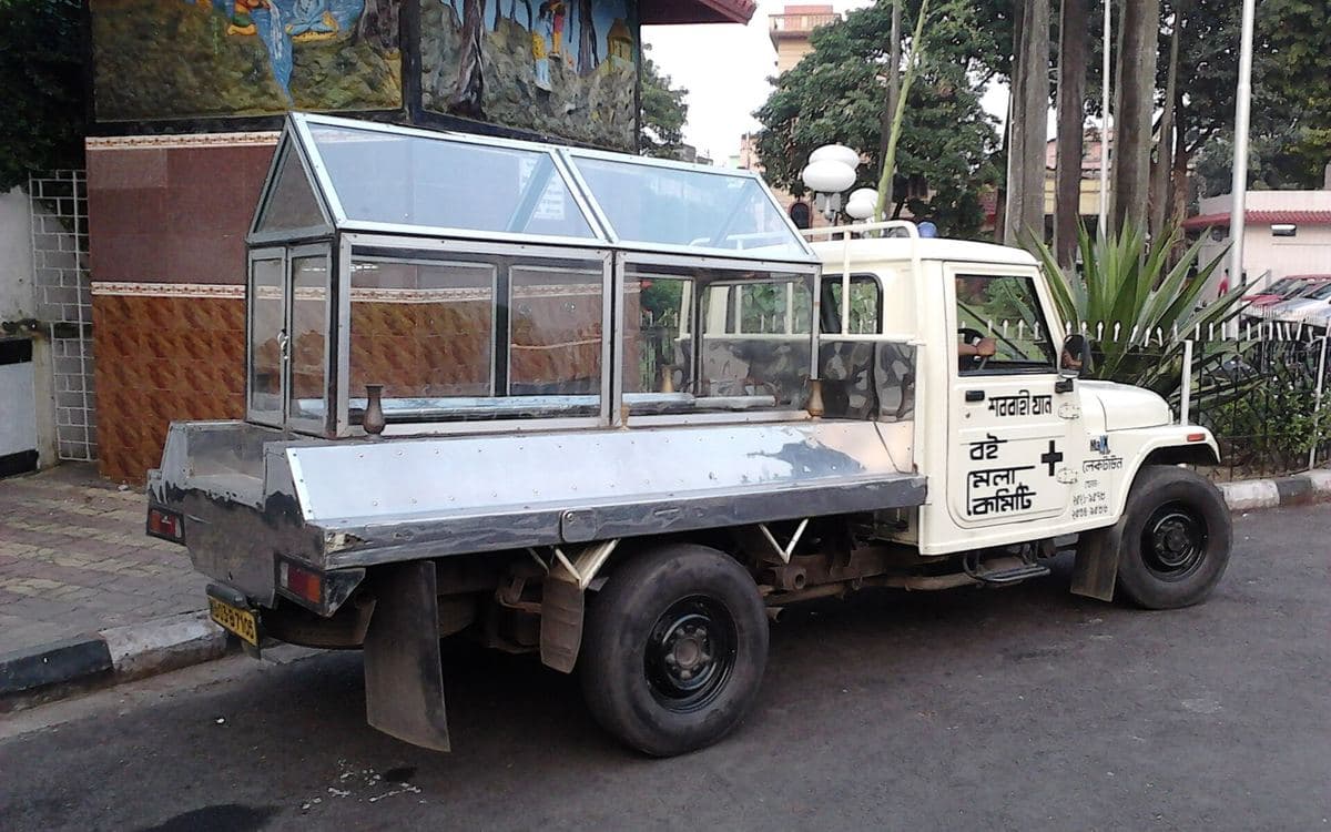 Dead Body / Mortuary Van by Nurvo Ambulance, Mumbai